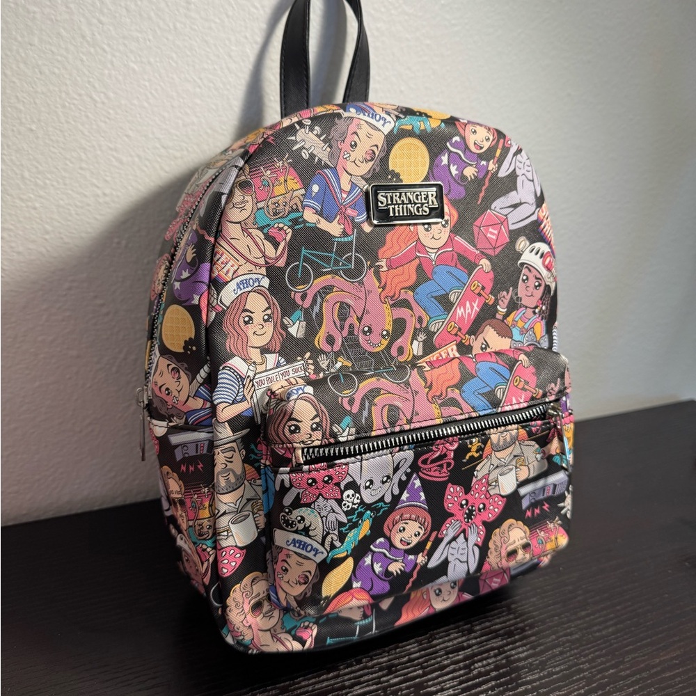 Stranger Things Backpack - Picture 4 of 8